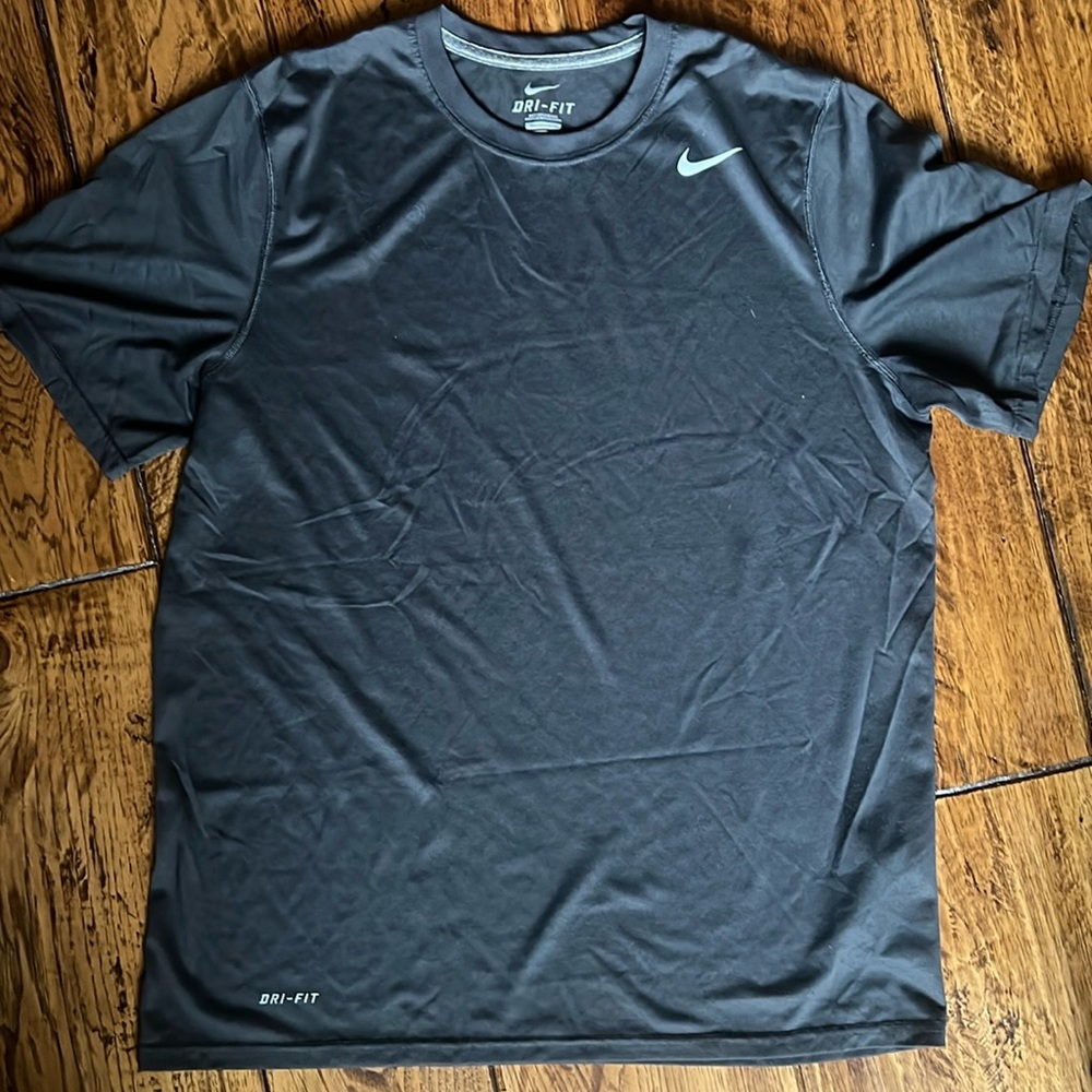 Mens Nike Dri-fit shirt